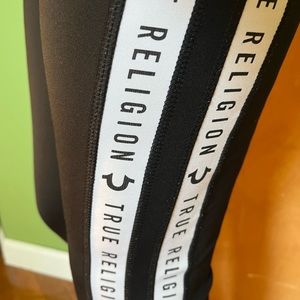 True Religion stretch S work out pants